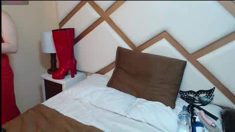 shantal_collinss online show from December 1, 2025, 2:00 pm