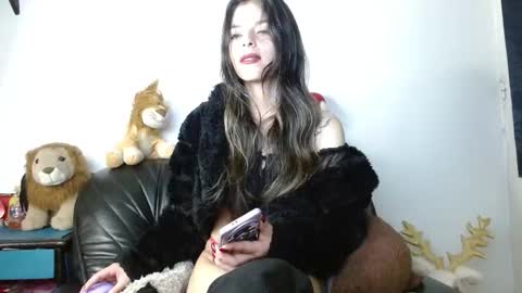 Shantal online show from March 15, 2026, 5:13 am