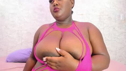 Shantal online show from October 15, 2025, 1:17 am