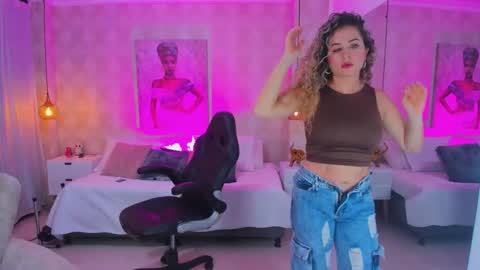 Shantal online show from October 6, 2025, 10:56 am