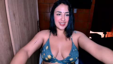 Snapshot of sharain chatting on December 27, 2024, 7:14 pm My real name is bella Much Gust online show from December 27, 2024, 7:14 pm