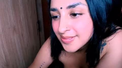 Snapshot of sharain chatting on February 20, 2025, 8:25 pm My real name is bella Much Gust online show from February 20, 2025, 8:25 pm