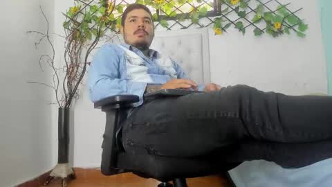 jhon deibyd online show from December 1, 2025, 3:39 pm