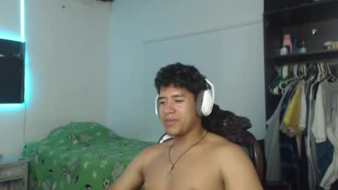 Snapshot of sharky_g chatting on January 24, 2025, 8:23 am Frqnko online show from January 24, 2025, 8:23 am