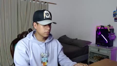 Snapshot of sharky_g chatting on September 27, 2025, 7:24 am Frqnko online show from September 27, 2025, 7:24 am