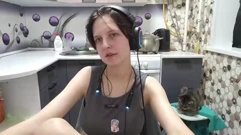 Snapshot of sharleenyodis chatting on July 3, 2026, 6:25 pm Sara online show from July 3, 2026, 6:25 pm