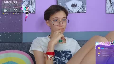 Snapshot of sharli_rose chatting on January 18, 2025, 3:59 pm Sharli online show from January 18, 2025, 3:59 pm