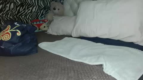 sharlot03 online show from March 10, 2025, 11:10 am