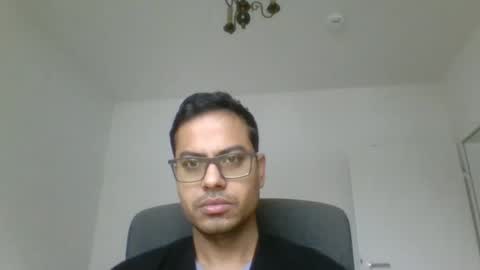 Snapshot of sharmamanxyz chatting on December 6, 2024, 8:05 am sharmamanxyz online show from December 6, 2024, 8:05 am