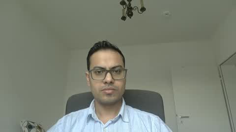 Snapshot of sharmamanxyz chatting on March 12, 2025, 10:16 am sharmamanxyz online show from March 12, 2025, 10:16 am