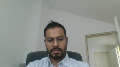 Snapshot of sharmamanxyz chatting on October 28, 2025, 10:08 am sharmamanxyz online show from October 28, 2025, 10:08 am