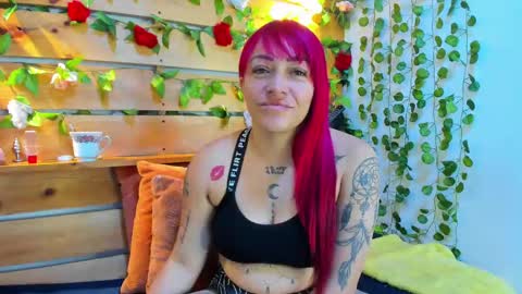 Snapshot of sharol_heart_ chatting on October 3, 2025, 6:10 am Sharol online show from October 3, 2025, 6:10 am