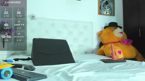 sharon_smiith_ online show from January 26, 2025, 3:48 am