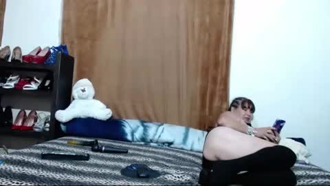Snapshot of sharon_stonne_66 chatting on January 21, 2025, 10:41 am S H A R O N  online show from January 21, 2025, 10:41 am
