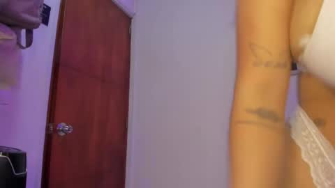 sharonscothh online show from May 13, 2026, 8:38 pm