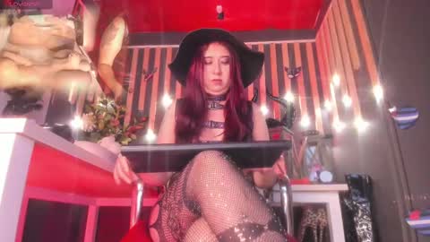 Snapshot of sharoon_gold chatting on March 8, 2025, 10:34 pm Your mistress Sharon  online show from March 8, 2025, 10:34 pm