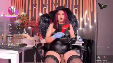 Snapshot of sharoon_gold chatting on September 9, 2025, 9:14 pm Your mistress Sharon  online show from September 9, 2025, 9:14 pm