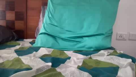 Snapshot of shash2014 chatting on February 15, 2025, 11:17 am Shashii online show from February 15, 2025, 11:17 am