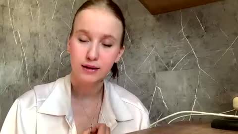Anny online show from June 11, 2026, 8:12 am
