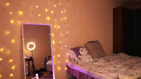 Snapshot of shawty_girl_ chatting on February 11, 2025, 3:29 pm Sonya online show from February 11, 2025, 3:29 pm