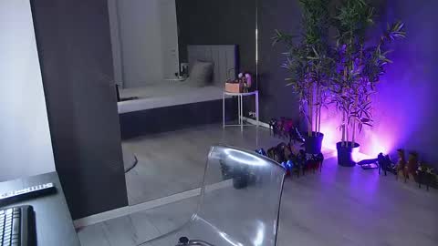 shayblonde online show from March 12, 2025, 12:15 pm