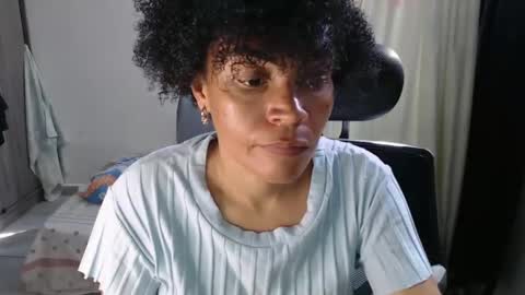 Snapshot of shayna_cute chatting on December 5, 2024, 6:55 pm Shayna online show from December 5, 2024, 6:55 pm