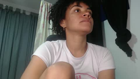 Snapshot of shayna_cute chatting on December 20, 2024, 10:49 am Shayna online show from December 20, 2024, 10:49 am