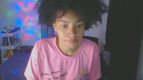 Snapshot of shayna_cute chatting on February 4, 2025, 12:11 pm Shayna online show from February 4, 2025, 12:11 pm