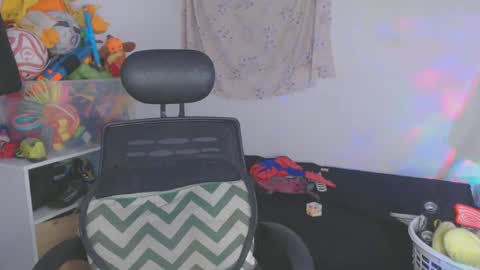 Snapshot of shayna_cute chatting on October 5, 2025, 1:48 am Shayna online show from October 5, 2025, 1:48 am