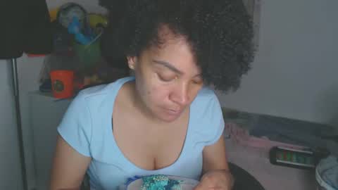 Snapshot of shayna_cute chatting on October 22, 2025, 2:56 am Shayna online show from October 22, 2025, 2:56 am