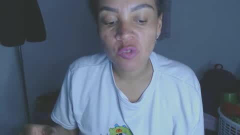 Snapshot of shayna_cute chatting on November 10, 2025, 1:26 am Shayna online show from November 10, 2025, 1:26 am