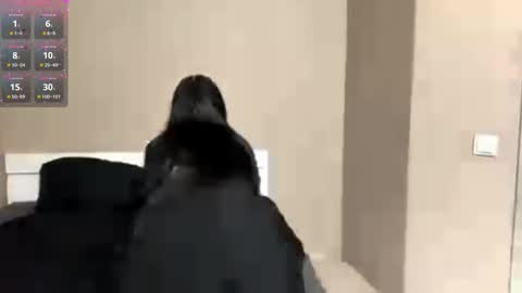 Snapshot of shaynikim chatting on December 4, 2025, 8:56 am Dana online show from December 4, 2025, 8:56 am