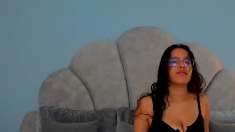 shayra_alina online show from June 18, 2026, 11:47 am