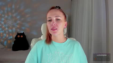 she_wolf1 online show from April 30, 2026, 6:47 pm