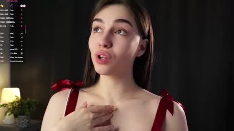 Tessa online show from March 14, 2026, 3:12 am