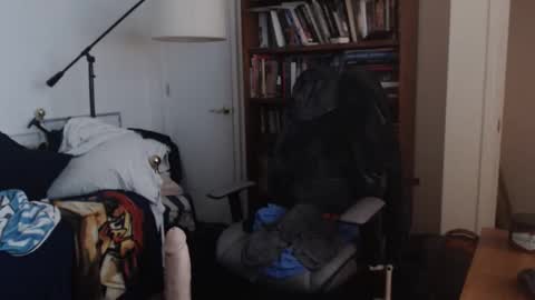 sheepishlion online show from April 19, 2026, 7:40 am