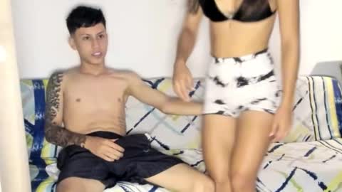 sheilanyarturo online show from March 17, 2026, 1:10 am