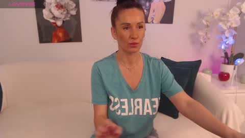 Snapshot of sheilaryan chatting on February 3, 2025, 4:46 am Sheila GMT 2 Tuesday Wednesday Friday Saturday Sunday- 8  5  online show from February 3, 2025, 4:46 am