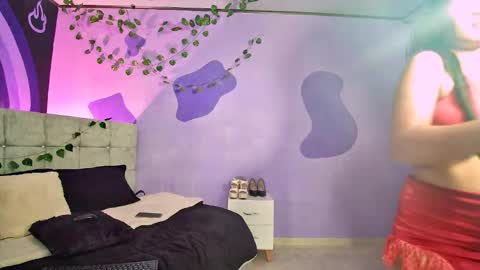 Shelsy  online show from February 18, 2026, 2:13 pm