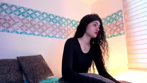 S H E L S Y online show from April 14, 2026, 9:32 pm