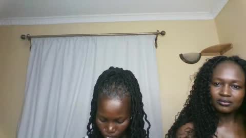 shelzee online show from October 23, 2025, 5:44 pm