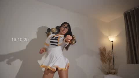 Snapshot of shena_nomy chatting on October 16, 2025, 11:06 pm In instagram shena nomy online show from October 16, 2025, 11:06 pm