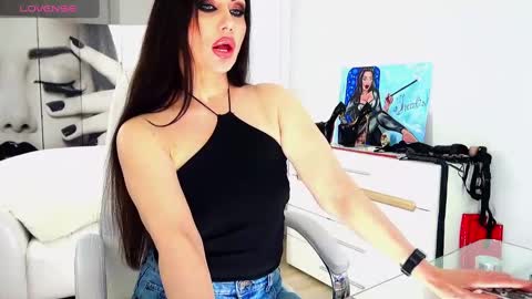 Snapshot of sherlismoon chatting on January 5, 2025, 10:50 pm SherlisMoon  online show from January 5, 2025, 10:50 pm