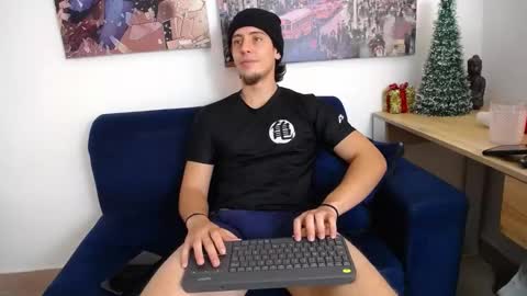 Snapshot of sherlock_holmes_ chatting on December 27, 2024, 5:16 pm Sherlock Holmes online show from December 27, 2024, 5:16 pm