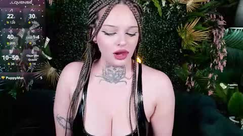 Snapshot of sherri_martinez chatting on October 4, 2025, 6:28 pm sherri_martinez online show from October 4, 2025, 6:28 pm