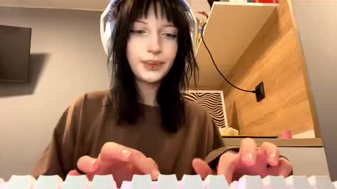 sherronauzat online show from November 30, 2025, 10:58 pm