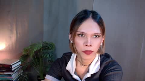 Snapshot of shes_notme chatting on April 6, 2026, 4:46 am Lana But you can spell it backwards online show from April 6, 2026, 4:46 am