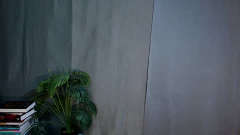 Snapshot of shes_notme chatting on April 7, 2026, 1:50 am Lana But you can spell it backwards online show from April 7, 2026, 1:50 am