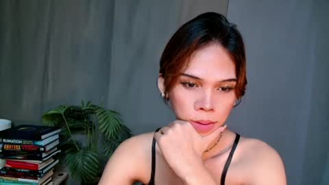 Snapshot of shes_notme chatting on April 12, 2026, 8:14 pm Lana But you can spell it backwards online show from April 12, 2026, 8:14 pm