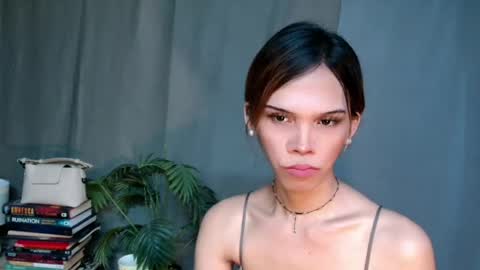 Snapshot of shes_notme chatting on April 30, 2026, 10:32 am Lana But you can spell it backwards online show from April 30, 2026, 10:32 am